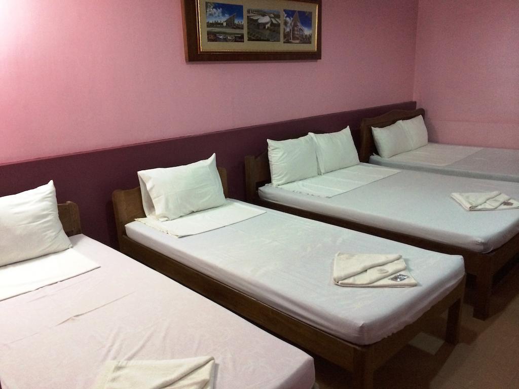 Bed and Breakfast Ysabelle Mansion Puerto Princesa Zewnętrze zdjęcie